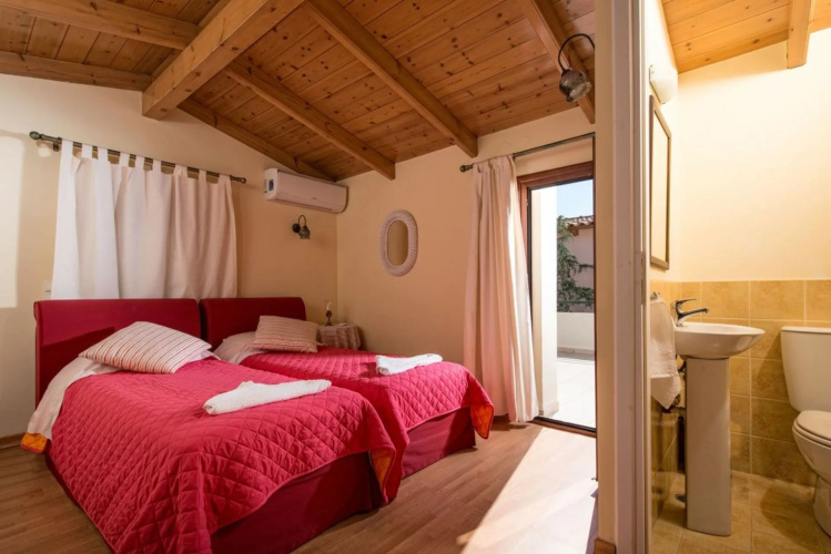 Ariadne Villa in Plaka