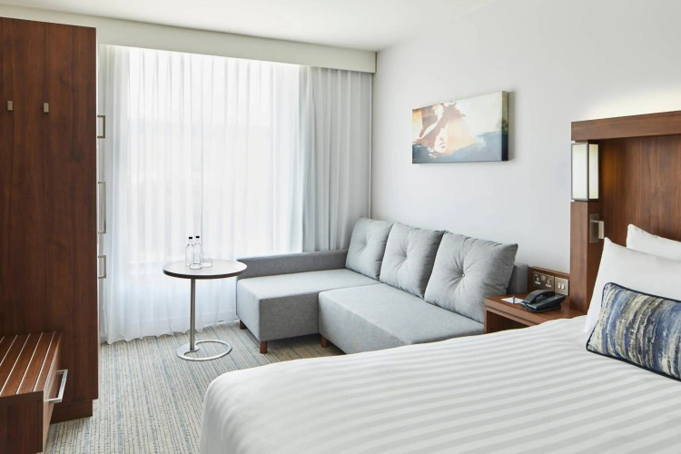 Courtyard by Marriott Luton Airport