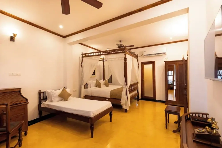 Luxury Triple room