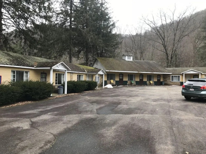 Ox Yoke Inn