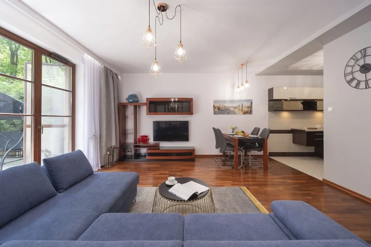 1 Bedroom Apartment with balcony and beachfront