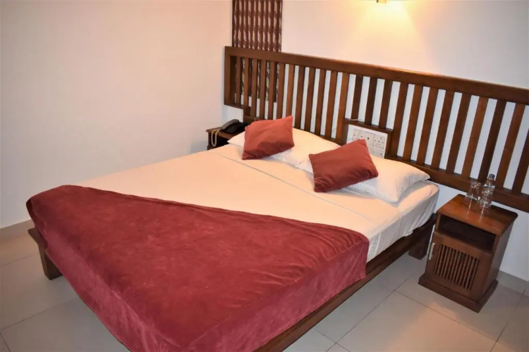 Port View City Hotel