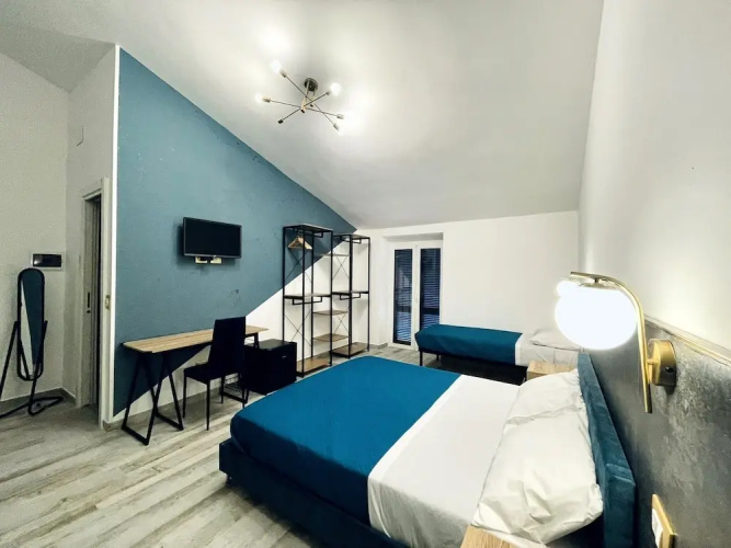 Nautilus B & B
