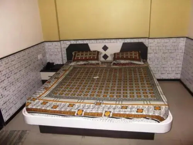 Hotel Raj
