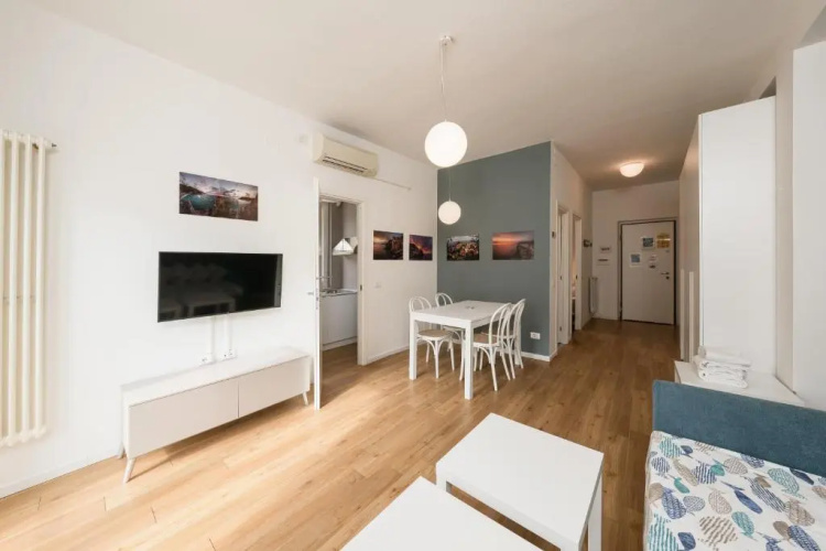 Poseidon Apartment 011019-LT-0180