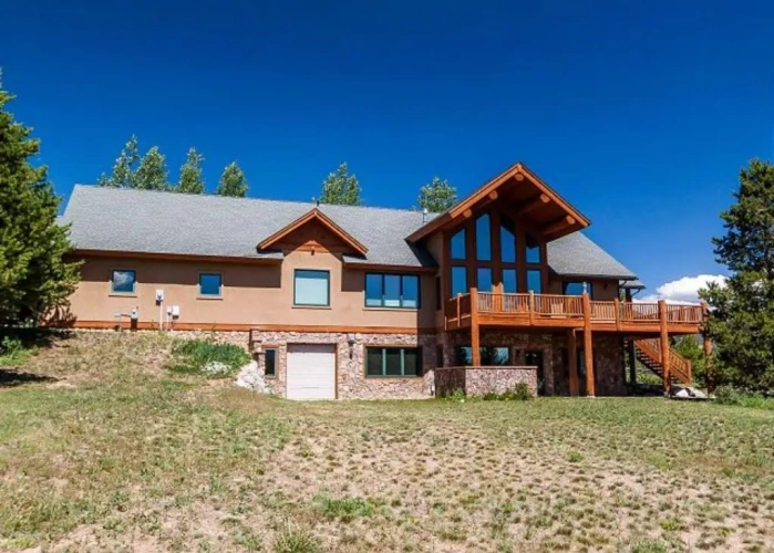 4 Bedrooms Cottage