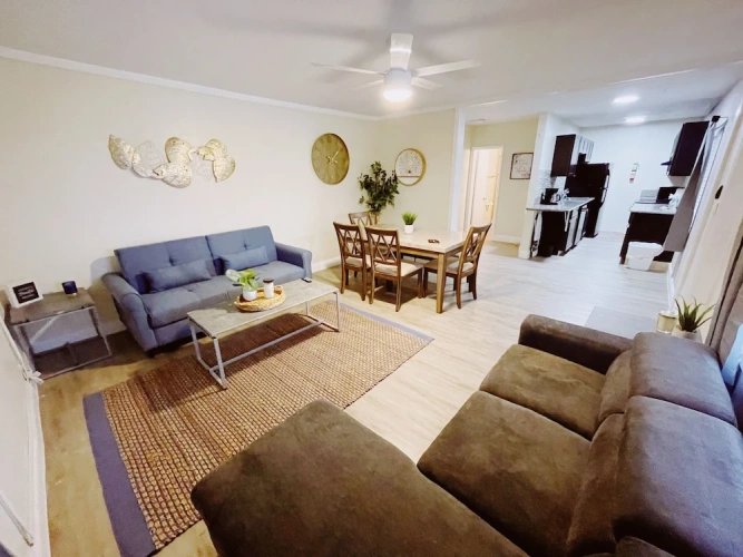 1 Bedroom Deluxe Quadruple room