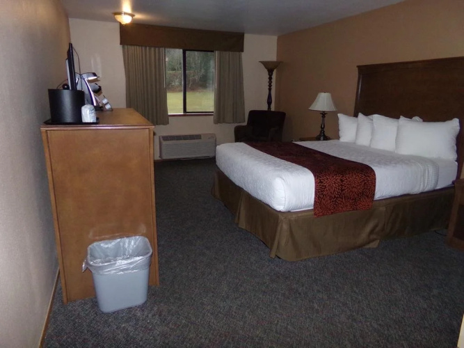Cowlitz River Lodge