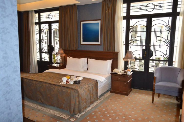 Etoile Suites Boutique Hotel Down Town