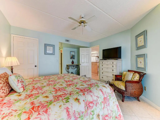 Windjammer 412, 3 Bedrooms, Sleeps 7, Ocean Front, 4th Floor, Elevator