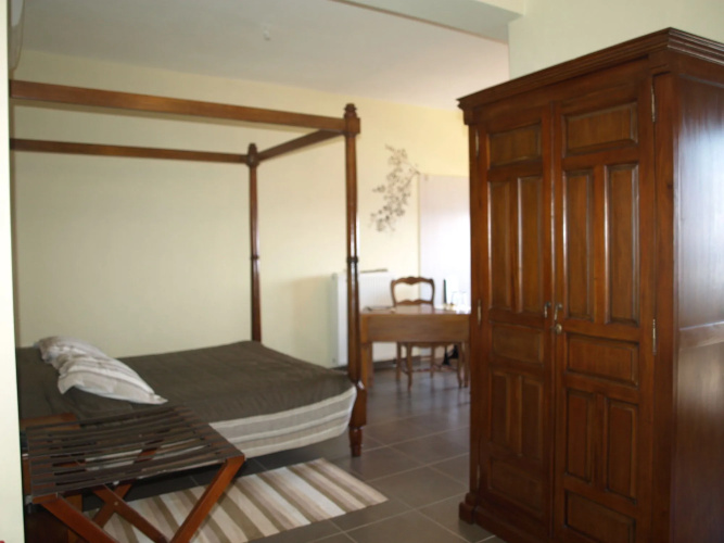 Porto Mani Suites