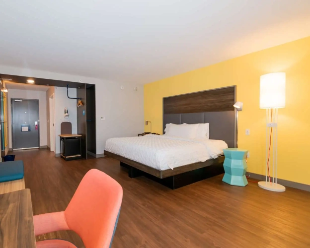 Standard Double room with lake view