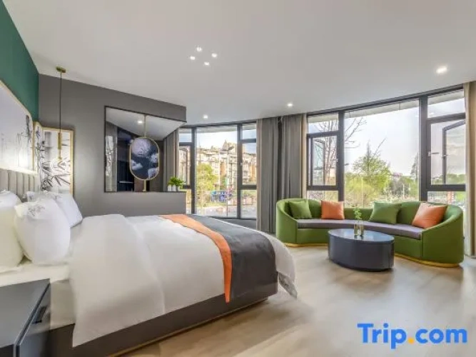 Standard Double room with view