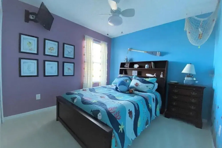 2712 Emerald Island