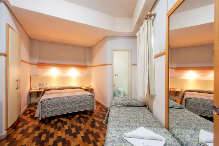 Oscar Hotel