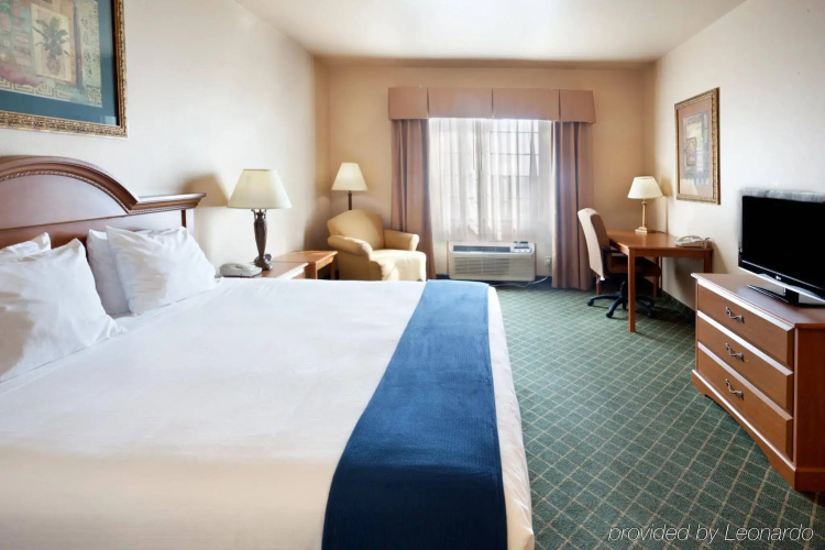 Holiday Inn Express & Suites Alice by IHG