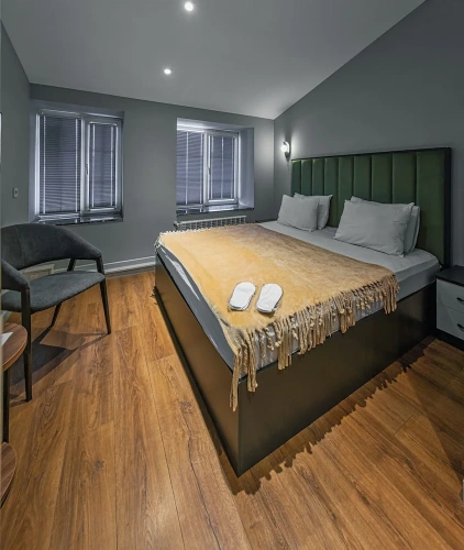 Standard Double room with city view