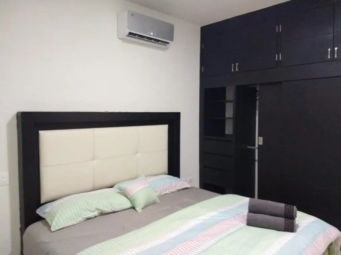 2 Bedrooms Apartment