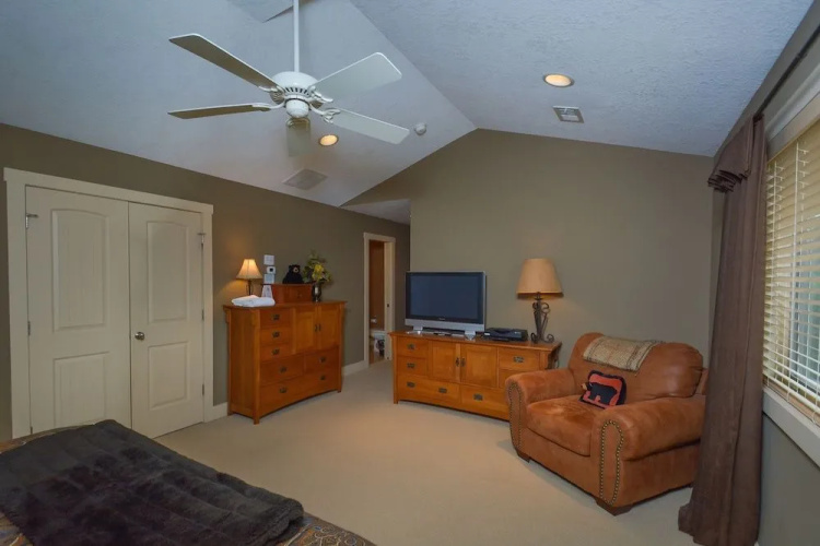 Whispering Pines by Taylor Made Deep Creek