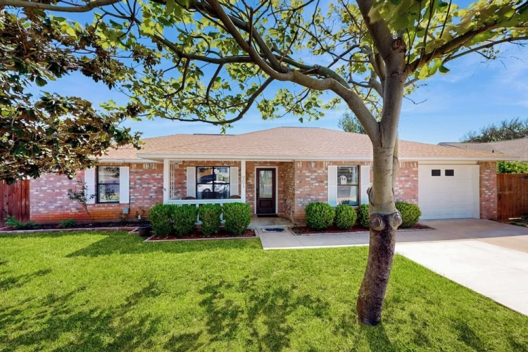 3 Bedrooms Cottage