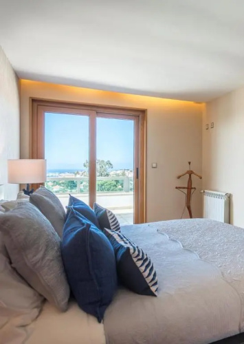 Estoril Queen s Apartment by Cadenzalux