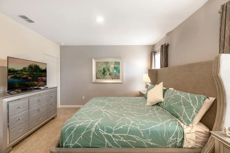 6 Bedrooms Sextuple Family Cottage