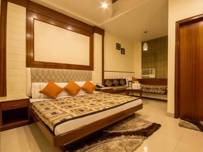 Hotel Aster Inn