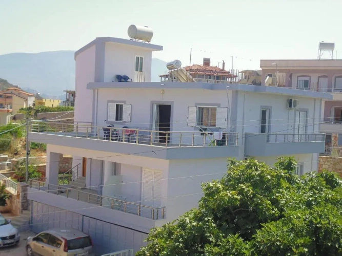 Apartment with sea view
