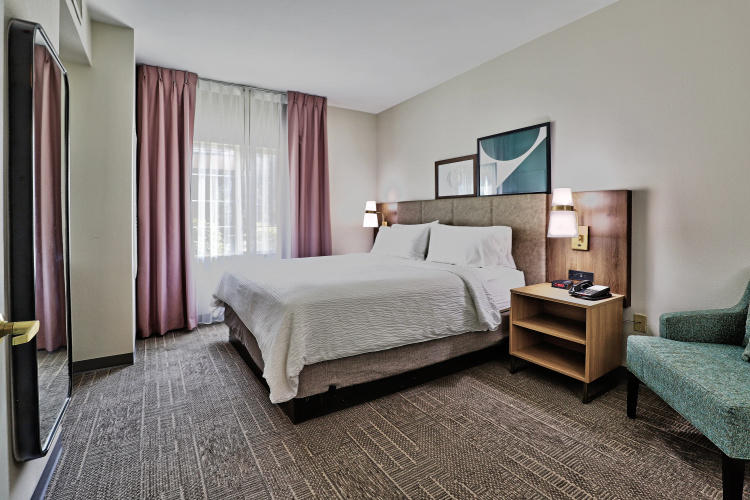 Staybridge Suites Albuquerque - Airport photo 8