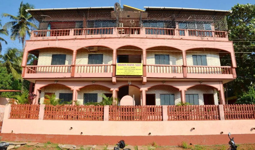 Salson Ferns Nest Hotel