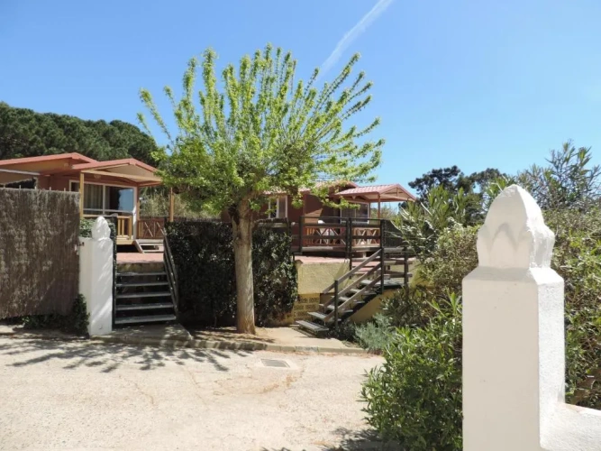 Standard Sextuple Bungalow