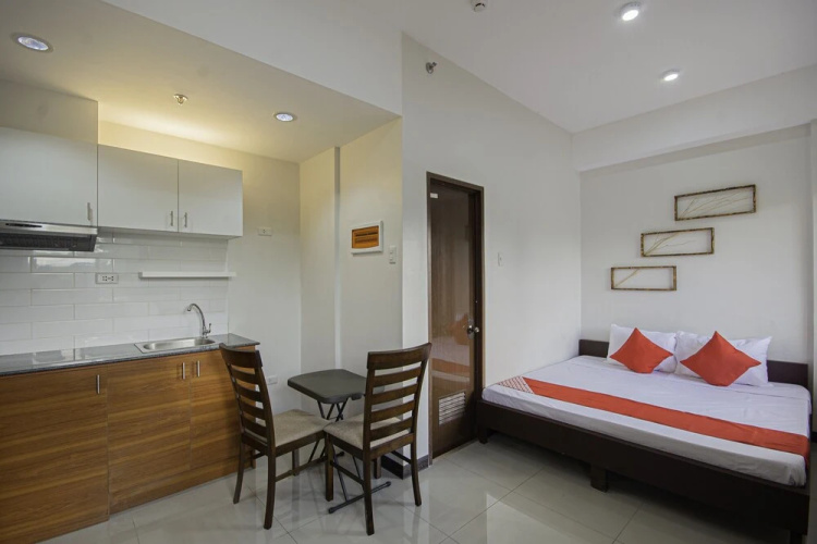 OYO 739 Cornerstone Manor
