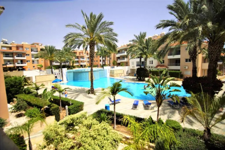 Modern Apartment in Iris Village Universal