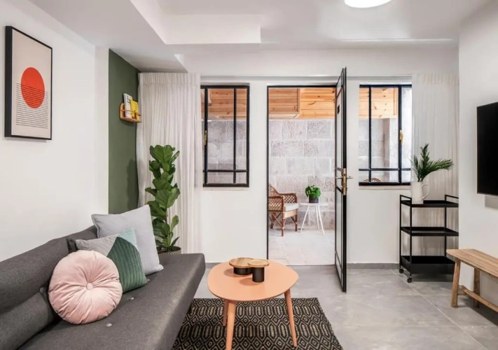 1 Bedroom Apartment