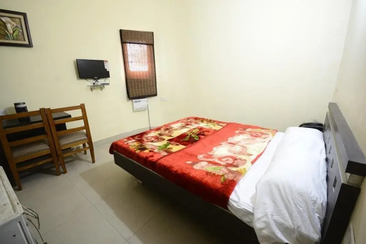 Mehra Inn
