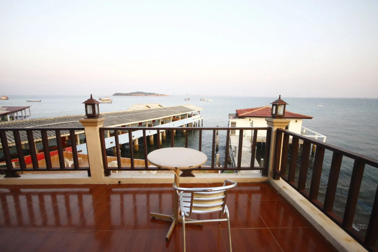 Koh Larn Sea Side Resort