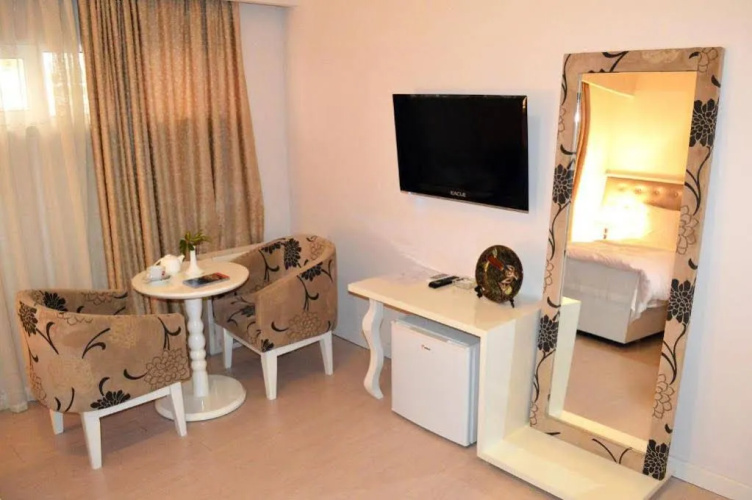 Select City Center Hotel