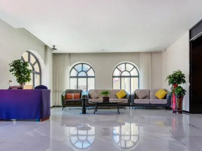 Burqin Luwang Hotel