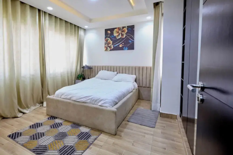 Top Loft 3 Bed   Penthouse Apartment