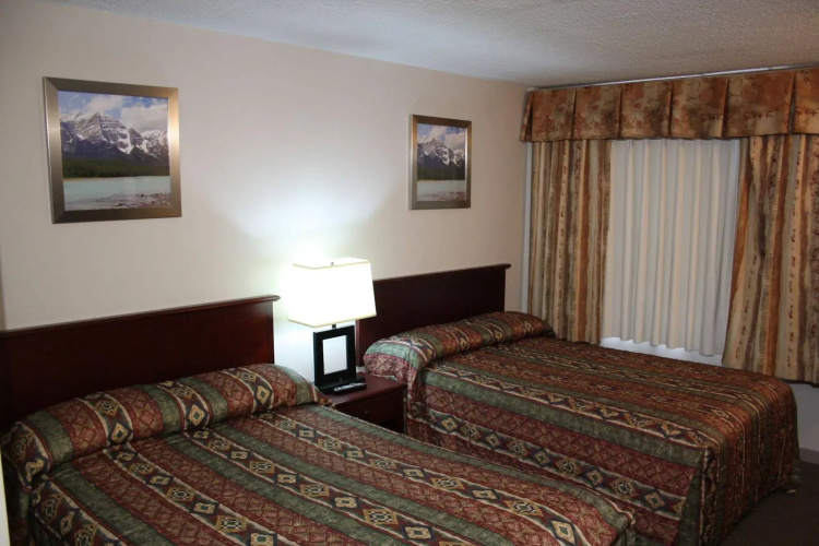 Columbia Motor Inn