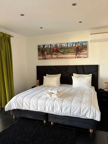 3 Bedrooms Villa