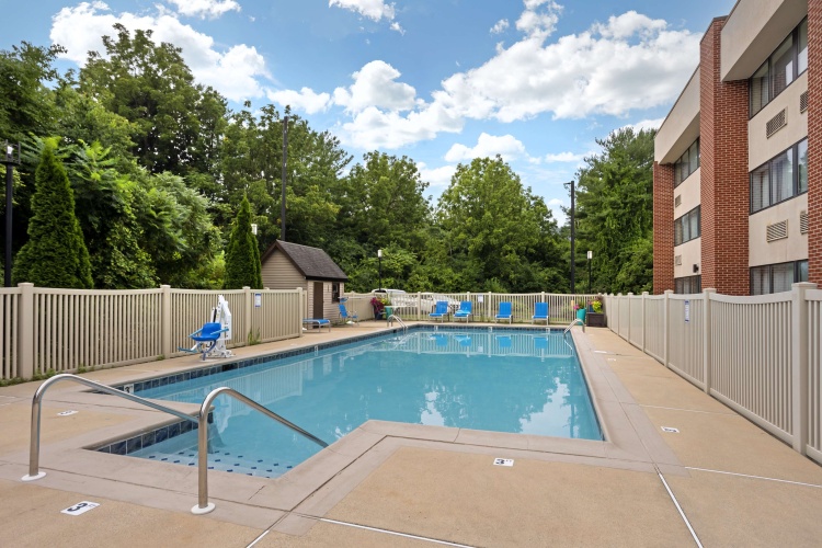 Best Western Plus Reading Inn & Suites photo 17