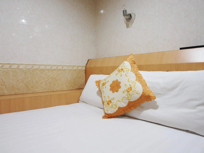 Everest Guest House