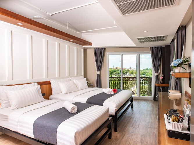 Triple Suite