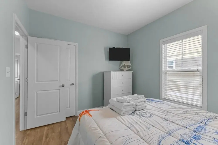 Slack Tide 3 Bedroom Condo by RedAwning