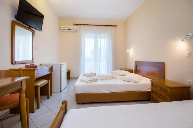 Classic Triple room