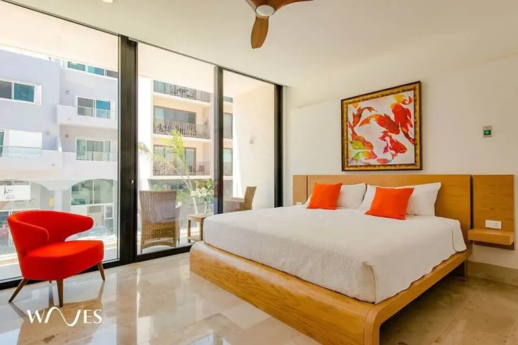2 Br. Steps Away From the Beach Heated Pool