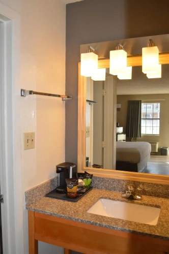 Standard Quadruple room with view