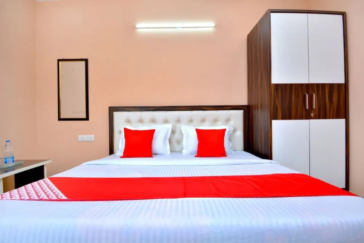 Oyo 40676 Rs Inn