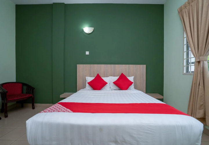 S2 Hotel